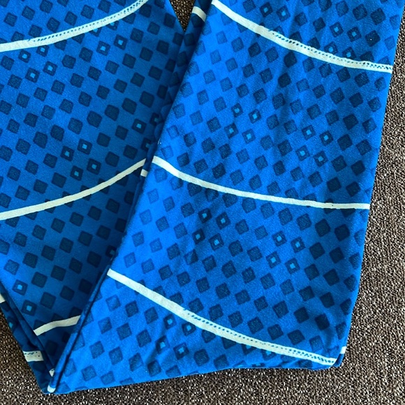 LuLaRoe leggjngs OS - Picture 3 of 6